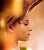 massage indien ayurvédique shirotchampi de la tête à Pontcharra, Grésivaudan, Isère