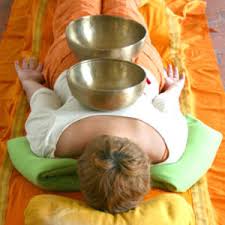Massage avec les bols chantants tibétains à Pontcharra à Chambery et Grenoble en Isère et Savoie en Grésivaudan